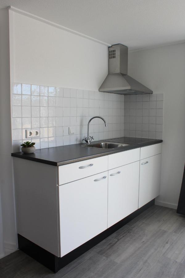 Slapen Bij De Buurvrouw Bed & Breakfast Castricum Bagian luar foto