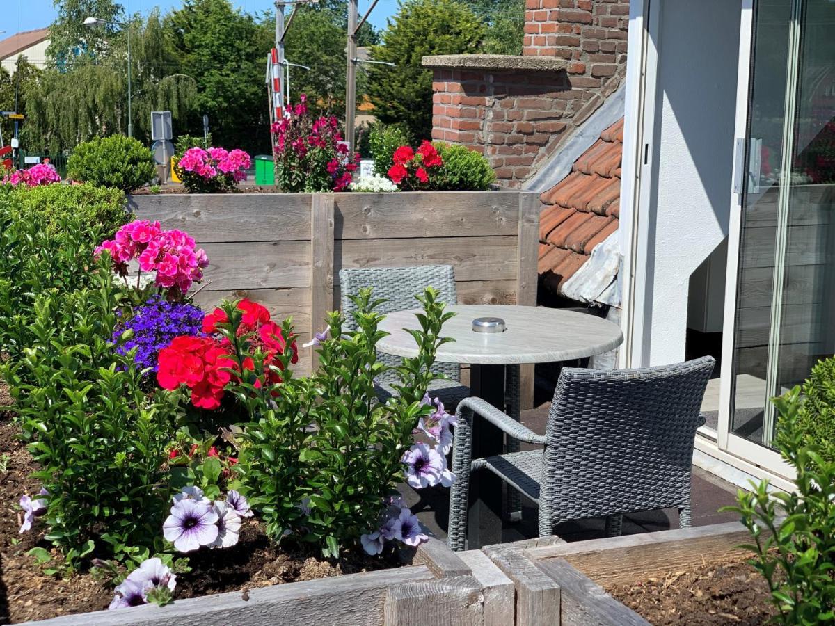 Slapen Bij De Buurvrouw Bed & Breakfast Castricum Bagian luar foto
